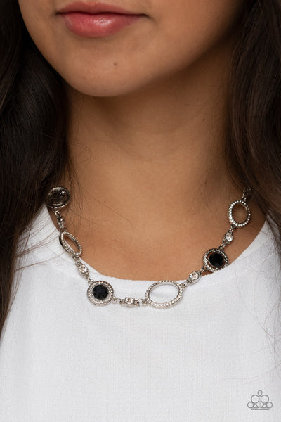 Paparazzi Pushing Your LUXE - Black Necklace