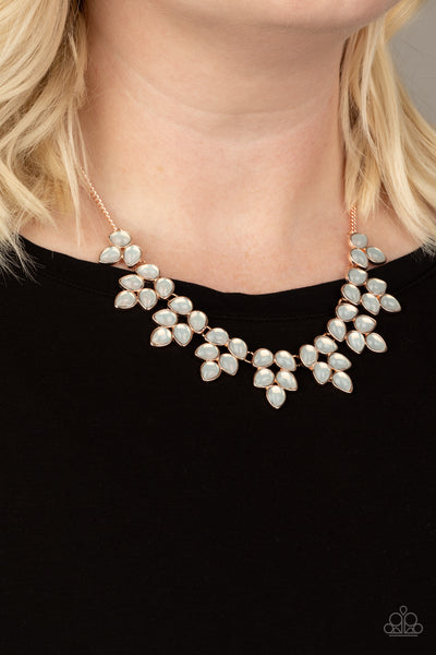 Paparazzi Hidden Eden - Rose Gold Necklace