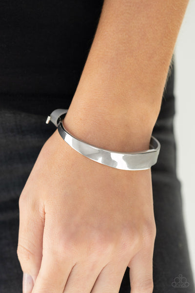 Paparazzi A Notch Above The Rest - Silver Bracelet