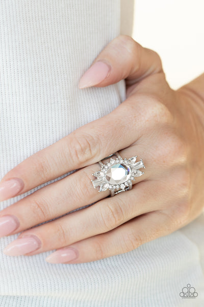 Paparazzi Icy Icon - White Ring