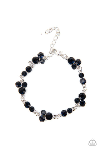 Paparazzi Social GLISTENING - Blue Bracelet