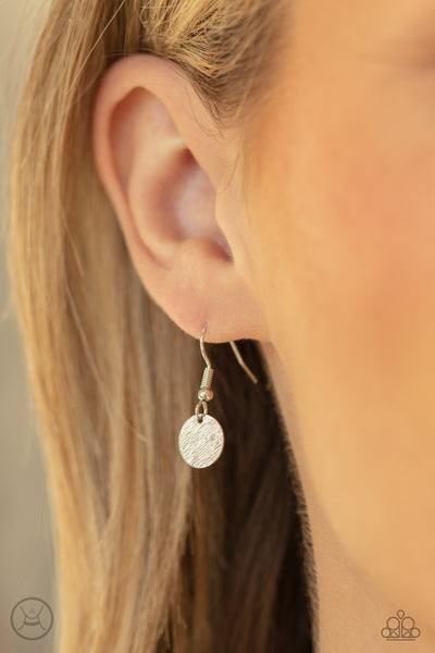 Paparazzi Dont Get Bent Out Of Shape - Silver Necklace