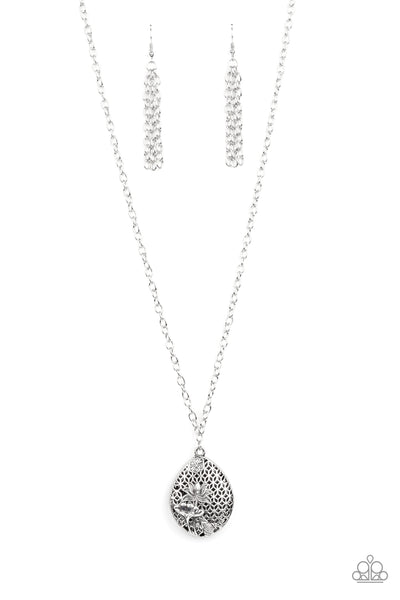 Paparazzi Wearable Wildflowers - Silver Necklace