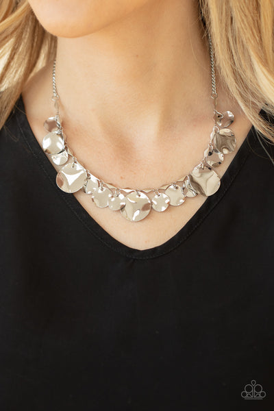 Paparazzi GLISTEN Closely - Silver Necklace