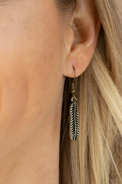 Paparazzi Queen of the QUILL - Brass Necklace