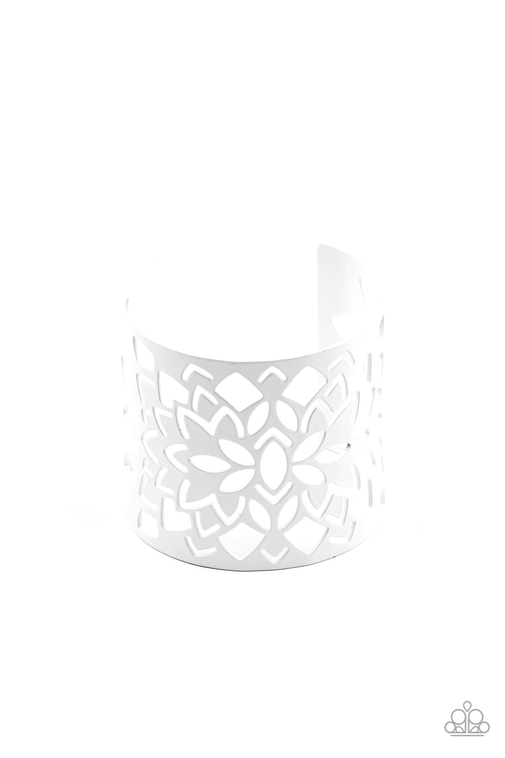 Paparazzi Hacienda Hotspot - White Bracelet