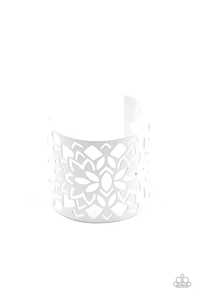 Paparazzi Hacienda Hotspot - White Bracelet
