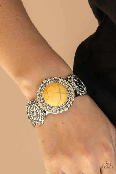 Paparazzi Mojave Motif - Yellow Bracelet