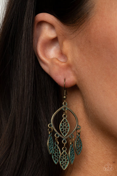 Paparazzi Artisan Garden - Brass Earrings