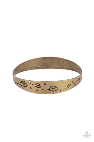 Paparazzi Dandelion Dreamland - Brass Bracelet