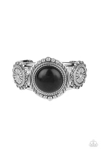 Paparazzi Mojave Motif - Black Bracelet