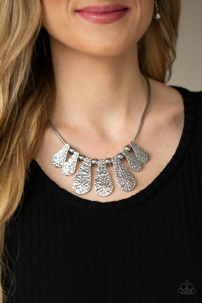 Paparazzi Gallery Goddess - Silver Necklace