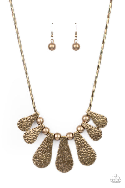 Paparazzi Gallery Goddess - Brass Necklace