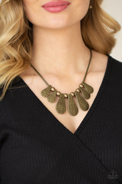Paparazzi Gallery Goddess - Brass Necklace