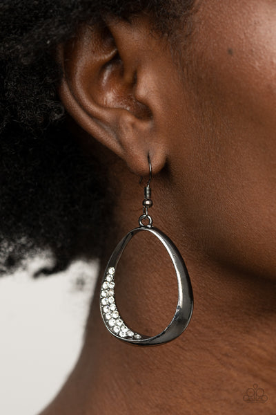 Paparazzi Fiercely Flauntable - Black Earrings