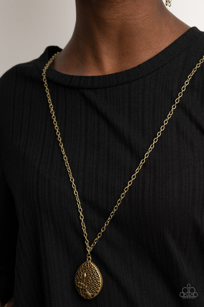 Paparazzi Wearable Wildflowers - Brass Necklace