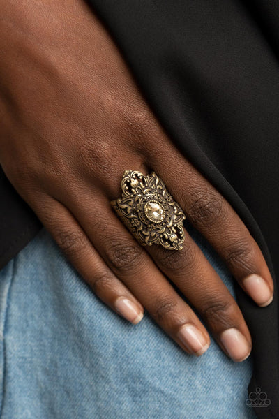 Paparazzi Perennial Posh - Brass Ring