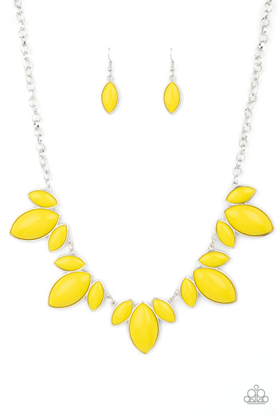 Paparazzi Viva La Vacation - Yellow Necklace