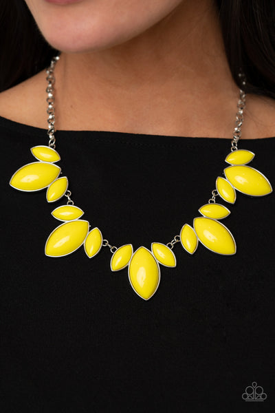 Paparazzi Viva La Vacation - Yellow Necklace