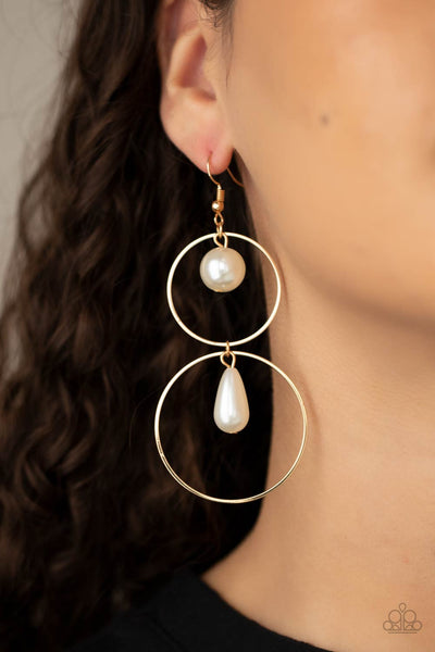Paparazzi Cultured in Couture - Gold Earrings