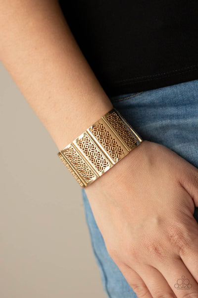 Paparazzi Thai Terrariums - Gold Bracelet