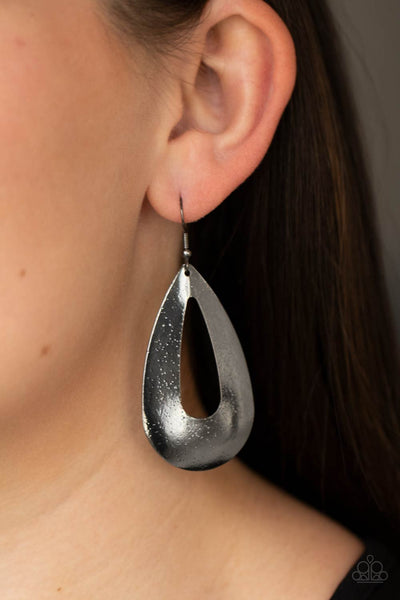 Paparazzi Hand It OVAL! - Black Earrings
