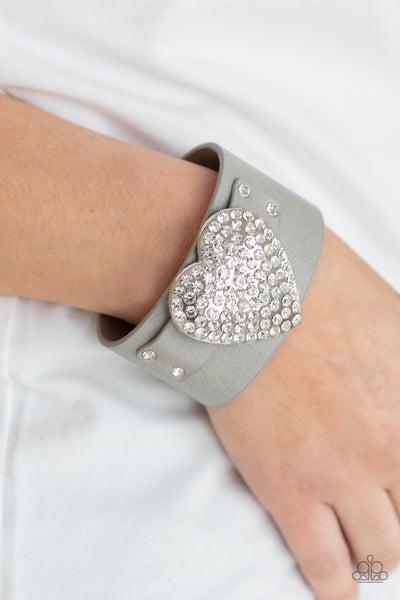 Paparazzi Flauntable Flirt - Silver Bracelet