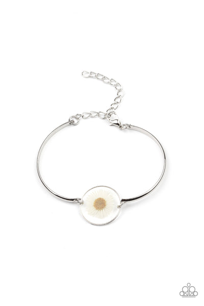 Paparazzi Cottage Season - White Bracelet