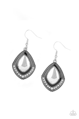 Paparazzi Fearlessly Feminine - Black Earrings