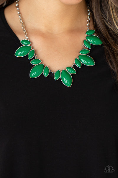 Paparazzi Viva La Vacation - Green Necklace