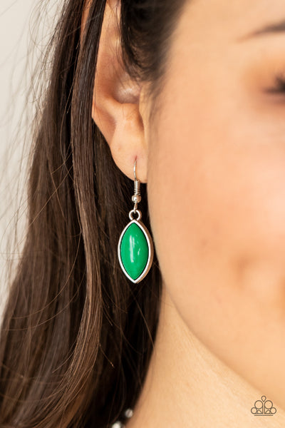 Paparazzi Viva La Vacation - Green Necklace