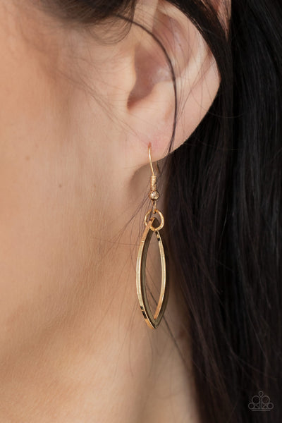 Paparazzi The OVAL-achiever - Gold Necklace