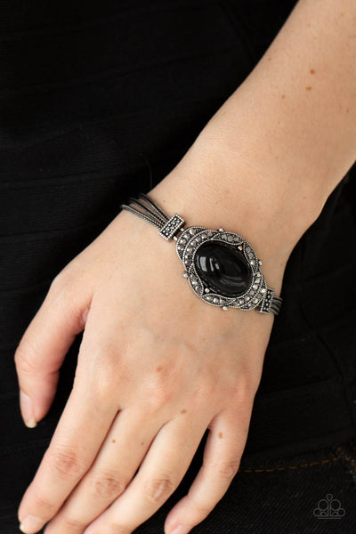 Paparazzi Top-Notch Drama - Black Bracelet