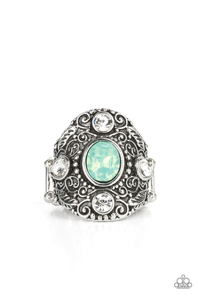 Paparazzi In The Limelight - Green Ring