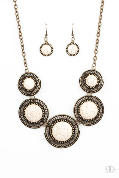 Paparazzi She Went West - Brass Necklace