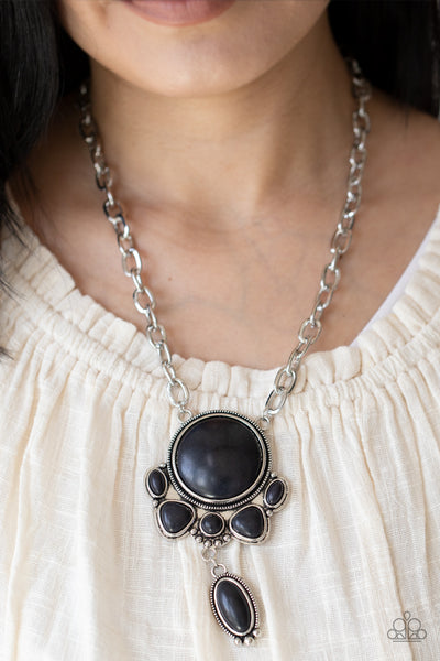 Paparazzi Geographically Gorgeous - Black Necklace