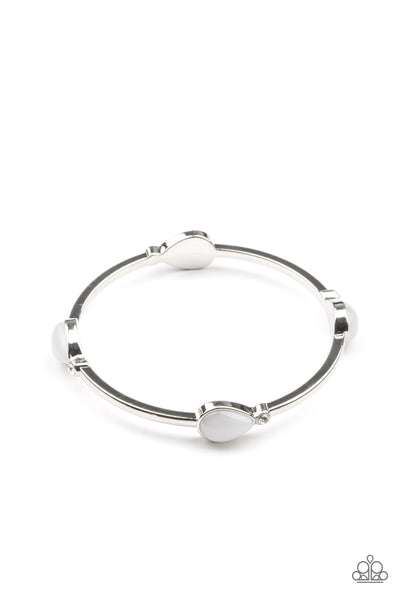 Paparazzi Dewdrop Dancing - White Bracelet