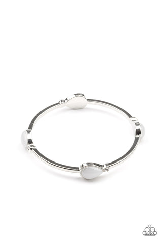 Paparazzi Dewdrop Dancing - White Bracelet