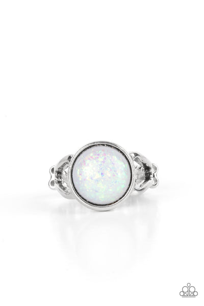 Paparazzi Glitter Grove - White Ring