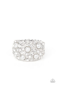 Paparazzi Gatsbys Girl - White Ring