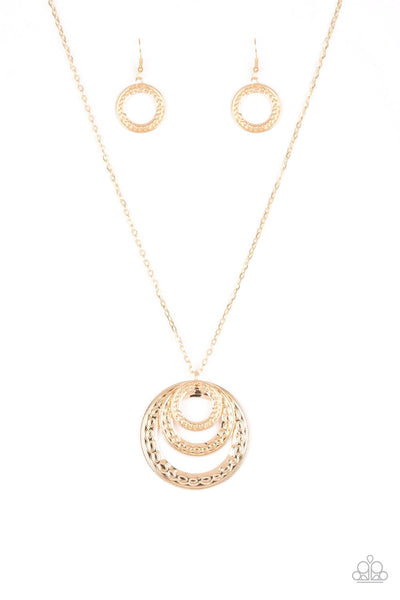 Paparazzi Savagely She Wolf - Gold Necklace
