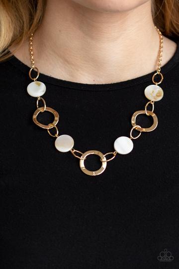 Paparazzi Bermuda Bliss - Gold Necklace