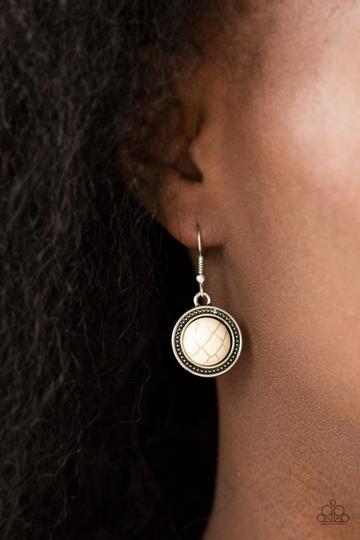 Paparazzi Lasting EMPRESS-ions - White