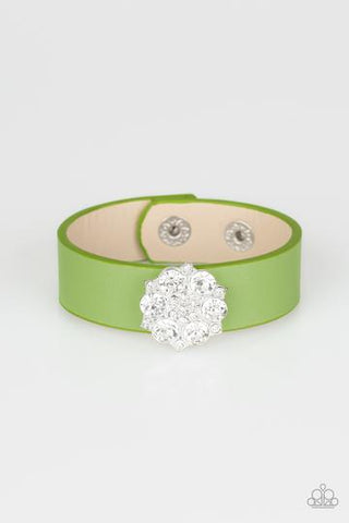 Paparazzi Show-Stopper - Green