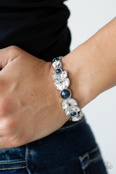 Paparazzi Regal Reminiscence - Blue Bracelet