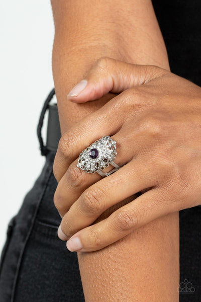Paparazzi Dining with Royalty - Purple Ring