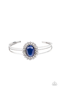 Paparazzi Prismatic Flower Patch - Blue Bracelet