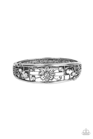 Paparazzi Prairie Musical - White Bracelet