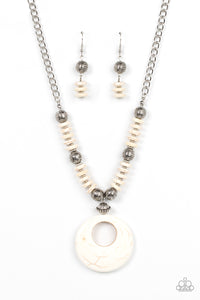 Paparazzi Oasis Goddess - White Necklace