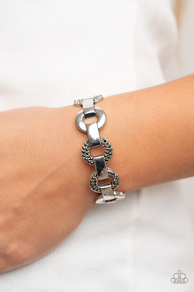 Paparazzi  Revolutionary Romantic - Silver Bracelet